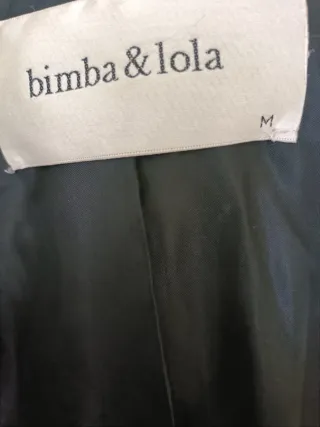 Abrigo rojo de paño