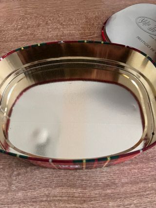 Lata metálica Vda. de Solano