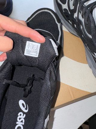 Asics Gel NYC talla 44 negras y grises