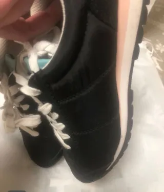 Zapatillas Bimba y Lola Talla 38 Negras