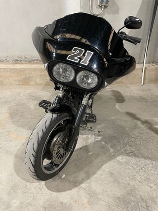 Harley Davidson Road Glide Custom Negra