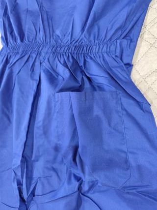 Mono de trabajo azul