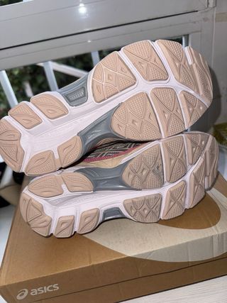 Asics GEL NYC blancas y rosas talla 36