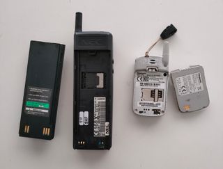 Lote 2 Teléfonos Móviles NEC y Panasonic