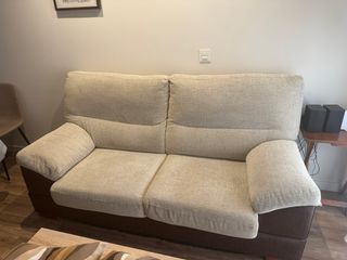 Sofá 2 plazas beige y marrón