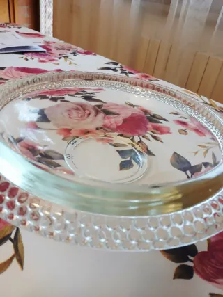 Centro tavola in vetro decorato