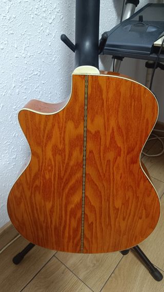Guitarra Acústica Crafter. Koreana