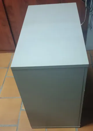 Mesa de oficina/recepción. Urge por mudanza.