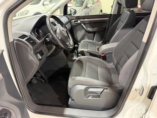 Volkswagen Touran 2014 2.0TDI ADVANCE