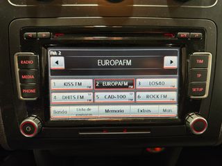 Volkswagen Touran 2014 2.0TDI ADVANCE