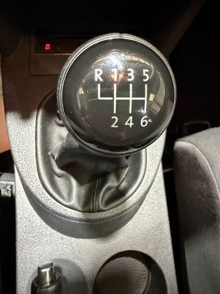 Volkswagen Touran 2014 2.0TDI ADVANCE