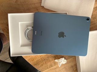 iPad Air 5ª Gen Azul/Morado