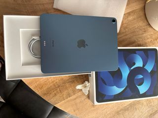 iPad Air 5ª Gen Azul/Morado