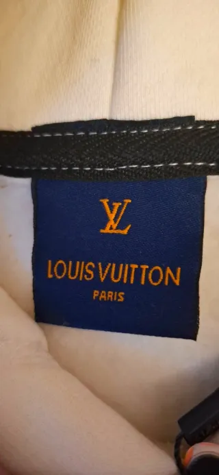 Felpa Louis Vuitton gialla con monogramma