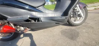 Suzuki Burgman 125 PEGATINA C perfecto estado