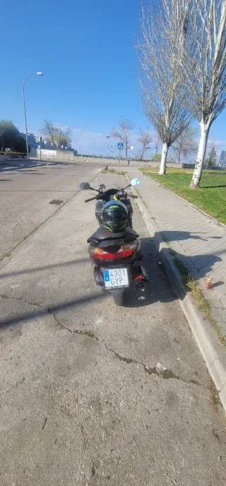 Suzuki Burgman 125 PEGATINA C perfecto estado