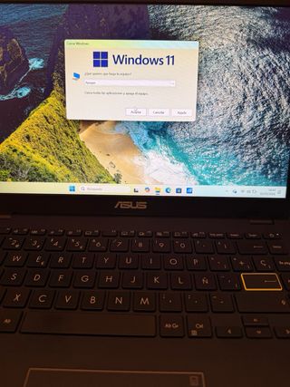 ASUS VivoBook 14” – Funciona Perfecto – Ideal Estu