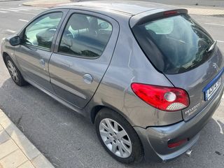 Peugeot 206 2009