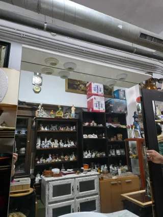 Mueble de baño mármol y melamina con espejo