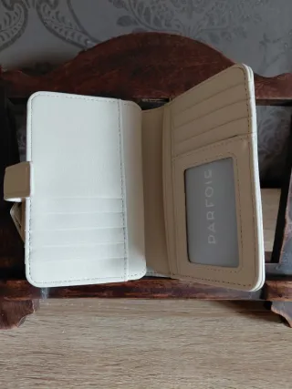 Cartera Parfois Beige y Blanca