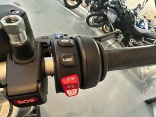 BMW F 900 R A2 Negra