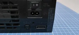 PS2 Nera con Hard Disk e molti accessori