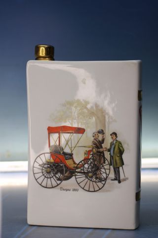 Libro-botella de whisky porcelana Fraespa.