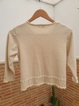 Chaqueta punto niña dorada