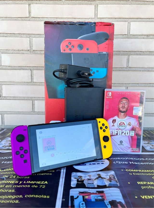 Nintendo Switch + FIFA 20