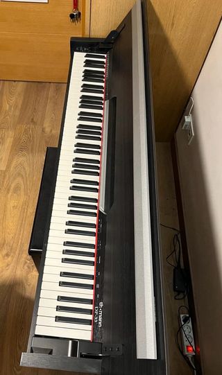 Piano Thomann DP-33 Nero + sgabello