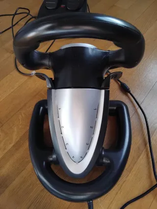 Volante PS4, Xbox One, PC