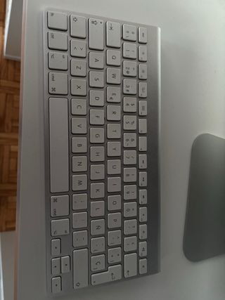 Apple iMac 21.5 (2011) Plata