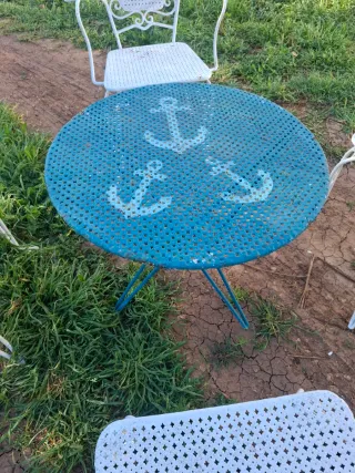 Conjunto mesa y 4 sillas hierro blanco