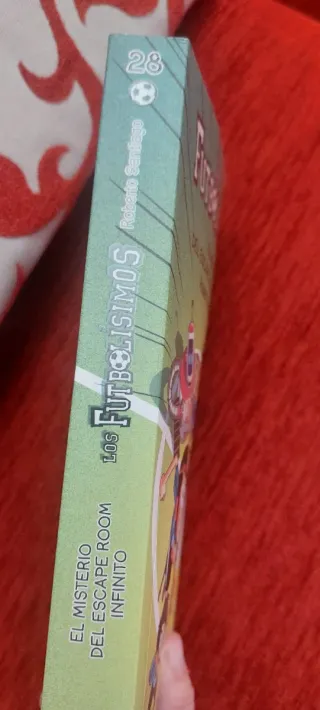 Los Futbolísimos 28: El misterio del escape roo...