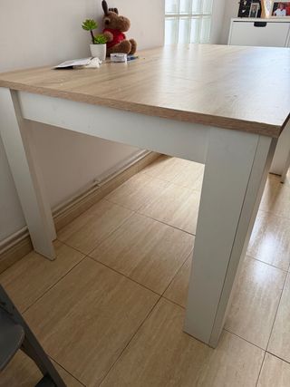 Tavolo da pranzo estensibile