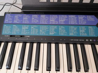 Teclado Yamaha PSR-73 Portatone