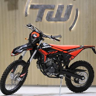 Beta RR 125 4T Enduro Negro (a estrenar)