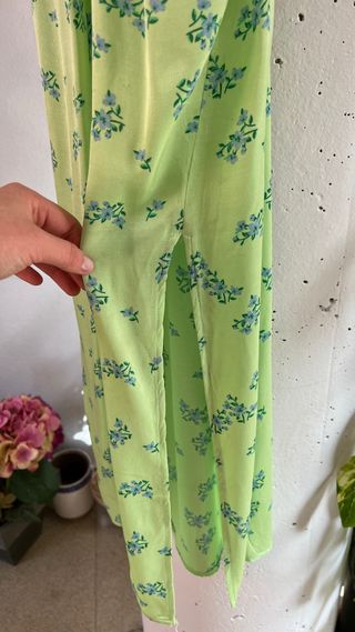 Vestido midi floral - Bershka Talla M