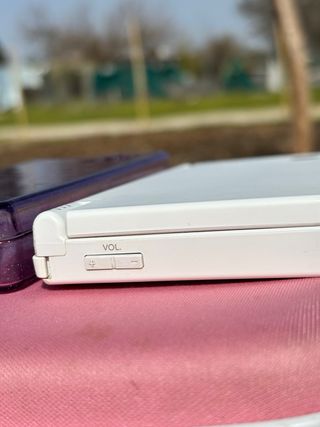 Nintendo DSi + Juegos + Accesorios