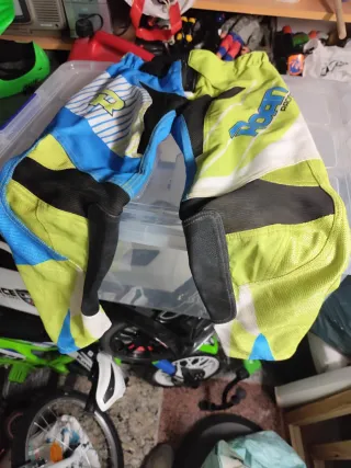 Mini moto gasolina+ equipación talla 8/10