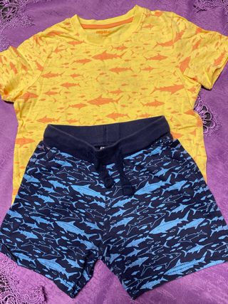 Completo T-shirt e pantaloncini bimbo squali