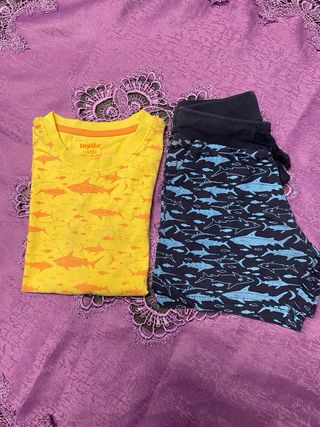 Completo T-shirt e pantaloncini bimbo squali