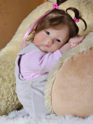 Bebé Reborn Asiática 50cm