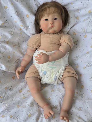Bebé Reborn Asiática 50cm