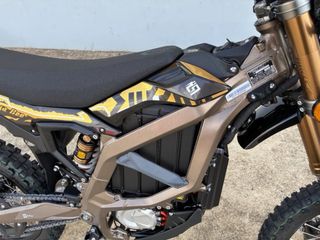 Surron Ultra Bee 2025