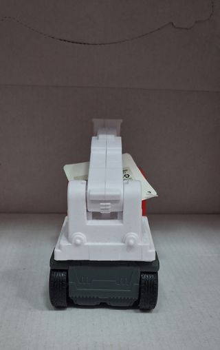 Camión de bomberos de juguete con escalera