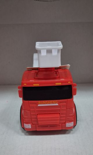 Camión de bomberos de juguete con escalera