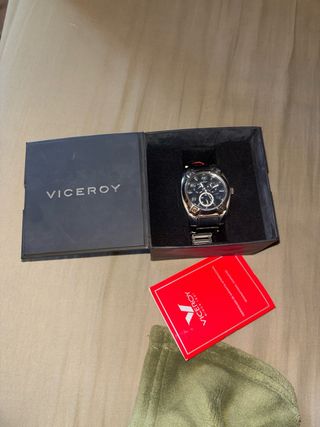 Reloj Viceroy Negro y Plateado
