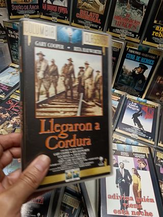 mas de 60 películas en VHS , clasicos, columbia Clasica