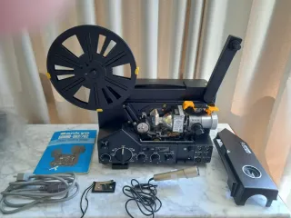 Videocámara Panasonic + proyector de cine